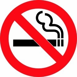 Наклейка автомобильная Не курить